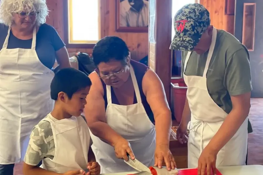 Salmon jarring workshop (Tla-o-qui-aht Territory)