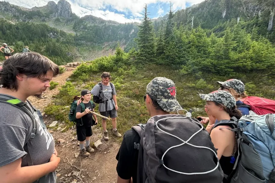 Mentorship Team hikes Hišimy̓awi (Nuu-chah-nulth Territory)